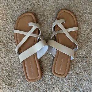 American Eagle White Sandals